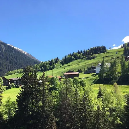 Casa Nacla Sedrun/surrein سيدرن